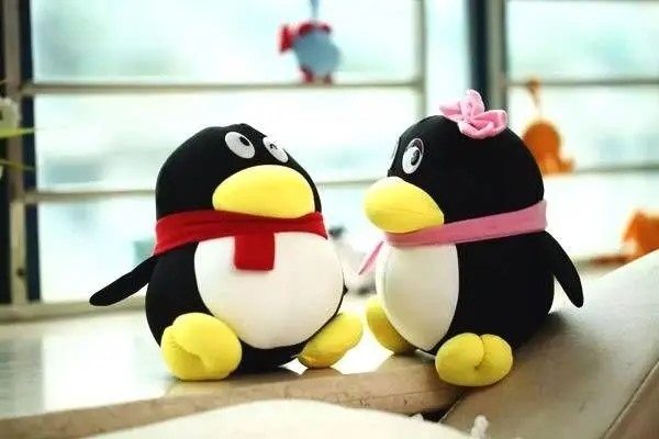 哪里可以卖出短位qq号啊?